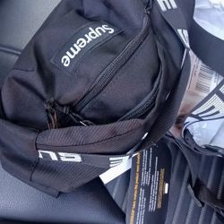 Supreme Men Original Cross Body Bag