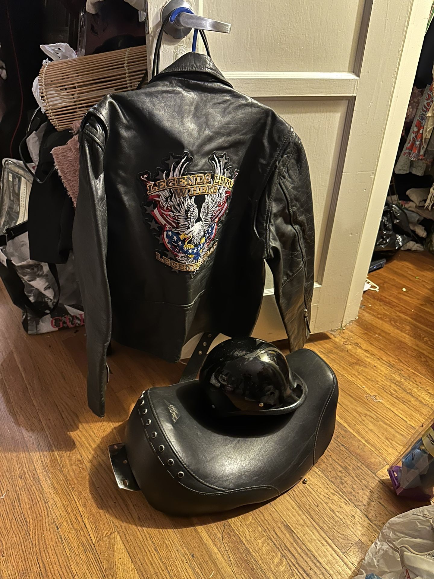 Rinding Leather jacket Size Large 