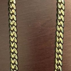 Cuban Link 24’ Inch,  14KT. Gold Platted And 14Kt. Engraved