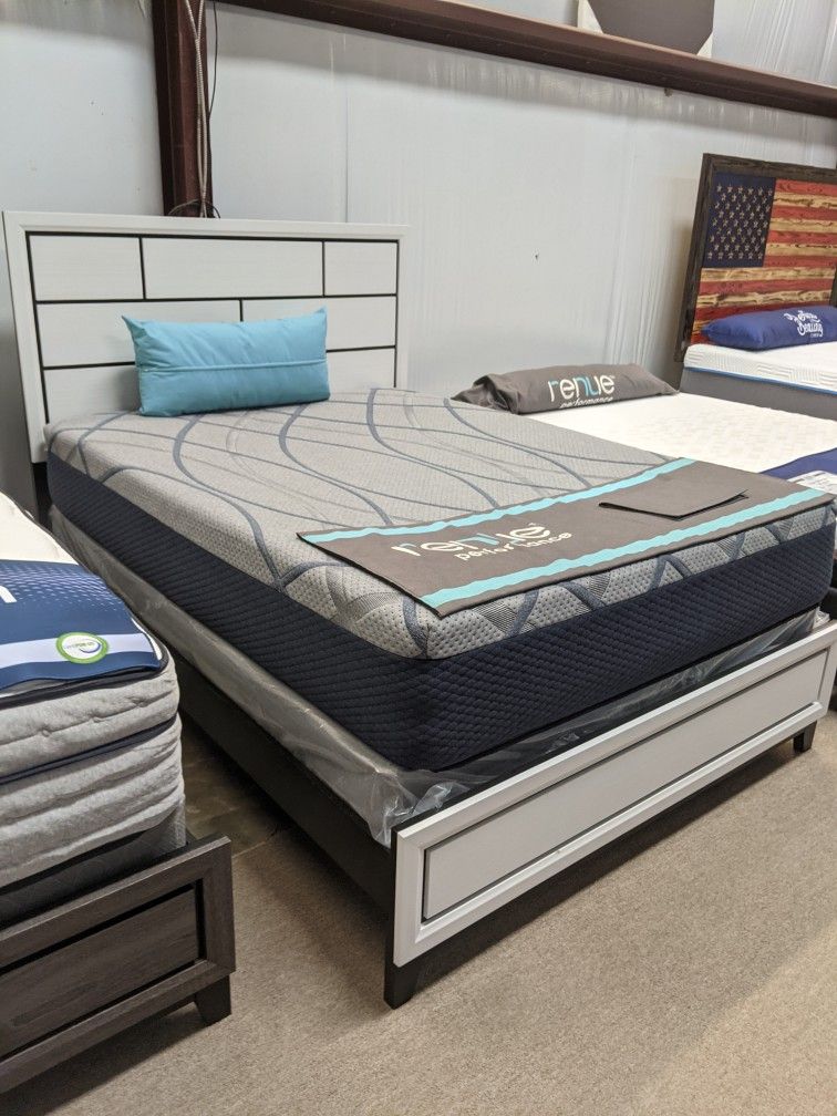 White Headboard footboard Queen Bed