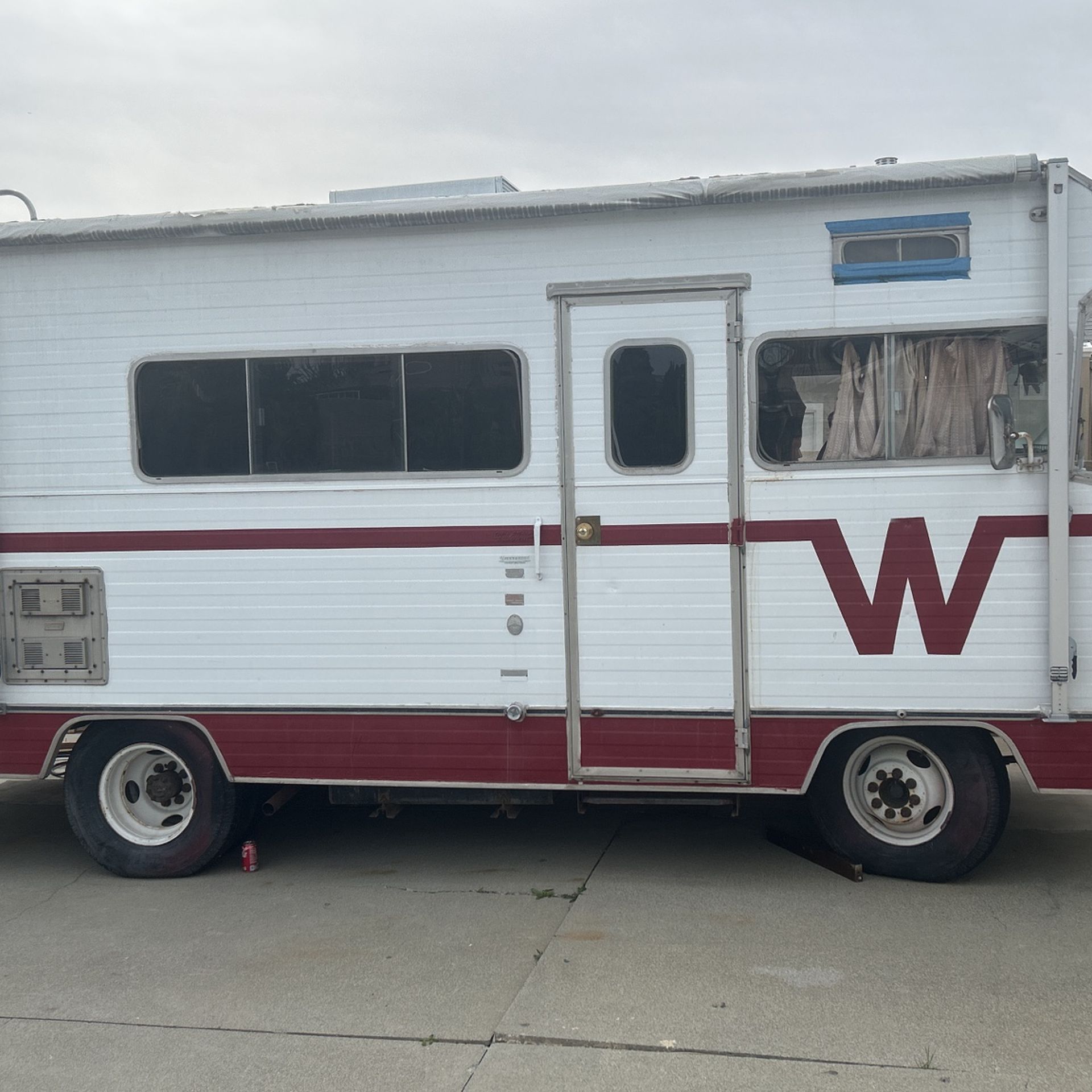 Title Vintage 1976 Winnebago Brave Original Interior, Running Engine
