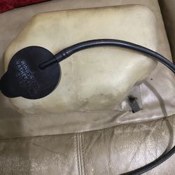 Windshield Wiper Reservoir 