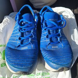 Under armour running shoes mens size 10