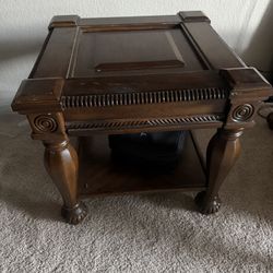 Coffee Table and Side Table 