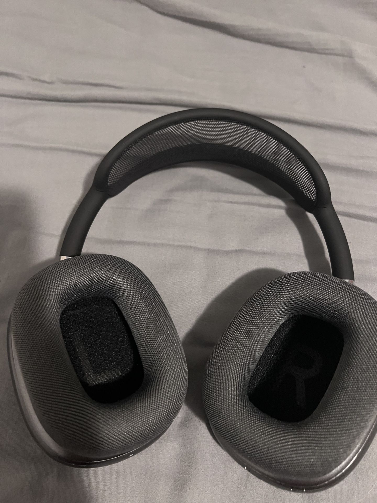 AirPod Maxes 