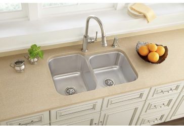 Elkay Avenue Undermount Stainless Steel 32 in. Offset Double Bowl Kitchen Sink