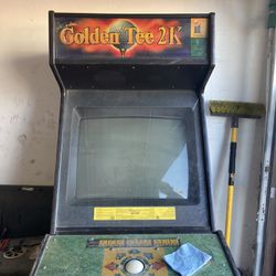 Golden Tee 2K Arcade Machine