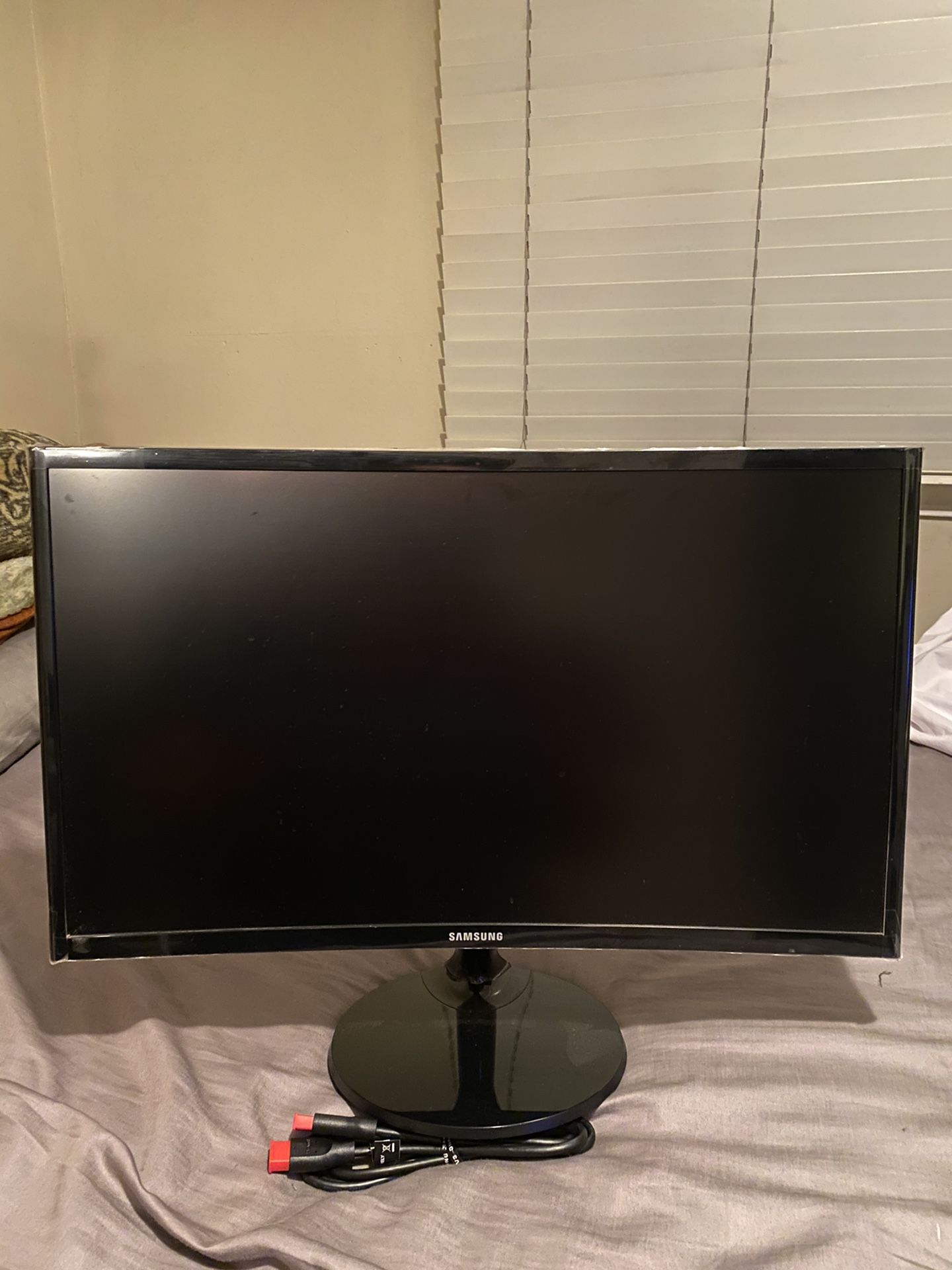 Samsung Curved HD Monitor