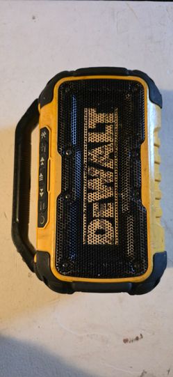 Dewalt bluetooth speaker 12v 20v