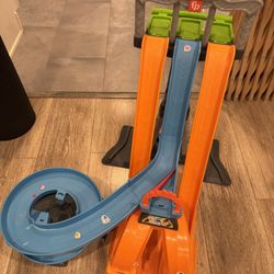 Toddler Toy Car Race Track With 2 Cars - Used