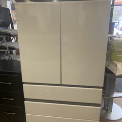 NICE ARMOIRE  WITH 3 DRAWERS  