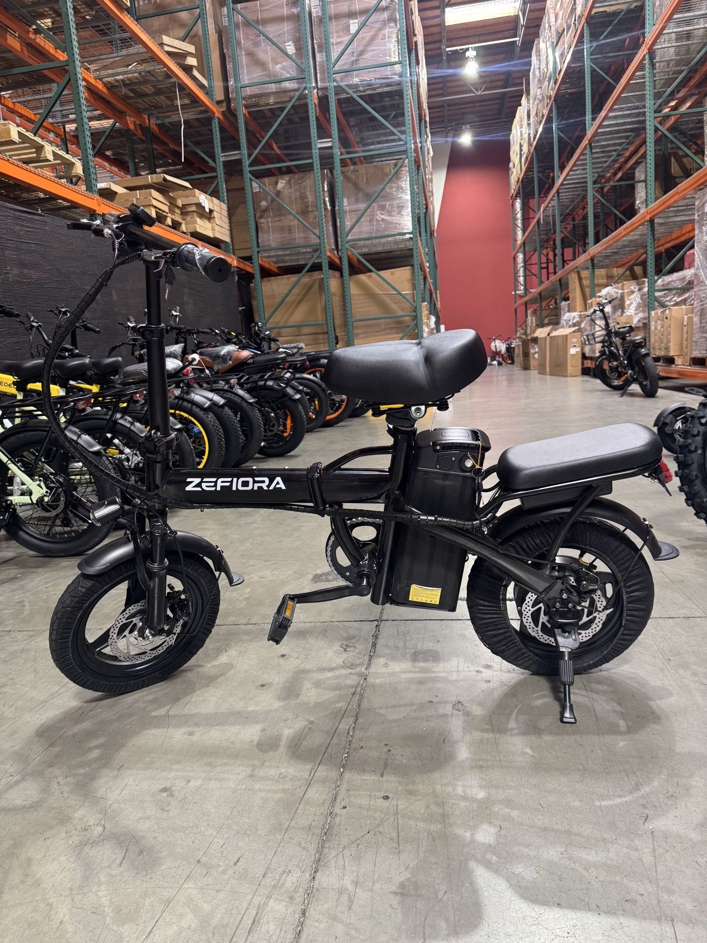 Folding electric bicycle