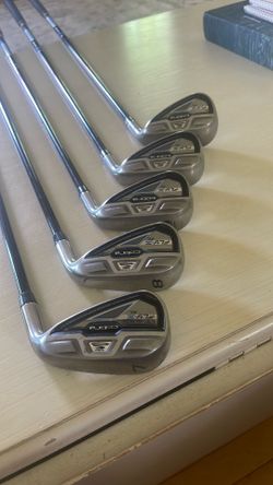 Cobra Iron Set 5 Clubs S, P, 9, 8, 7,