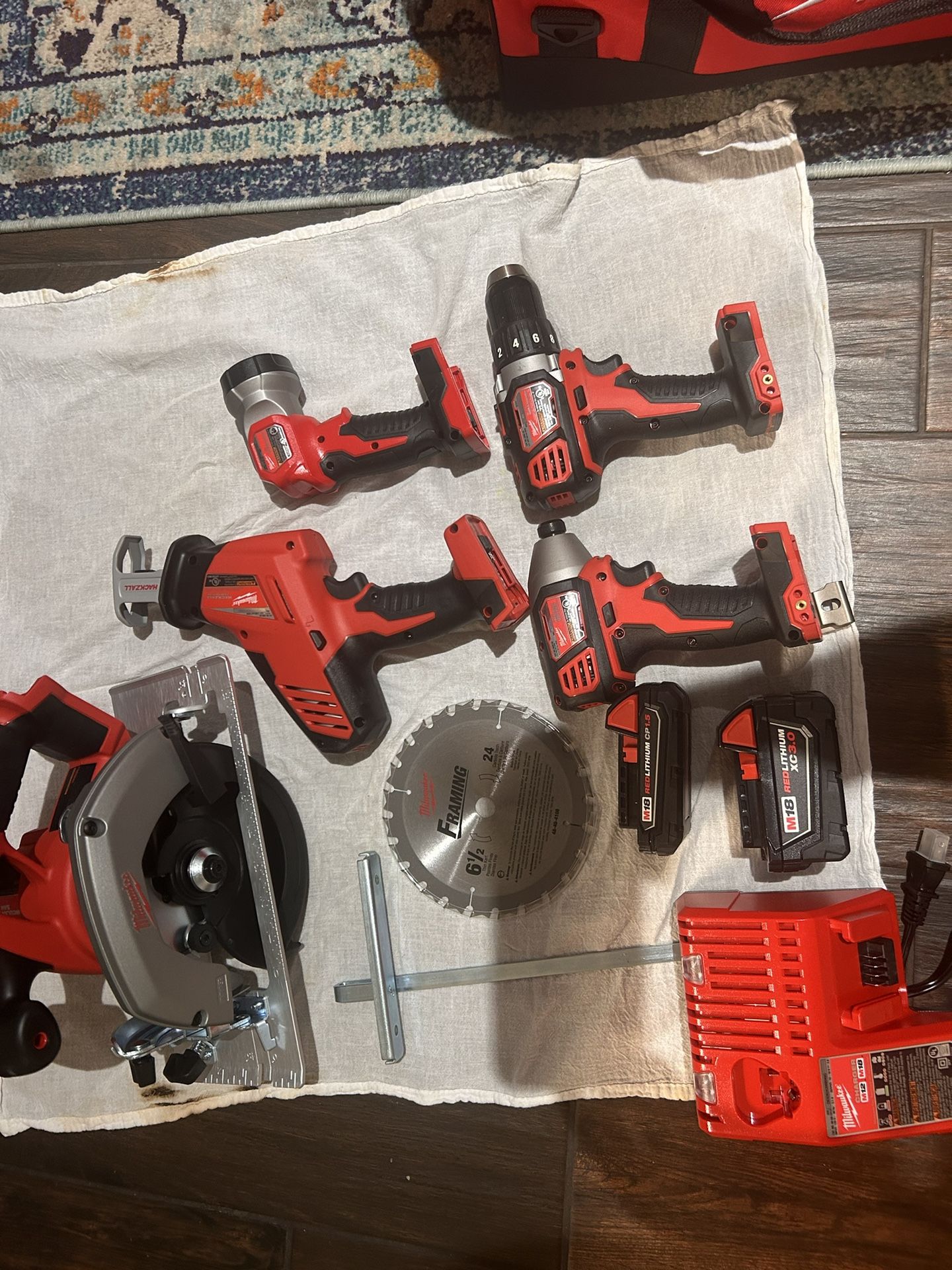 MILWAUKEE TOOL KIT