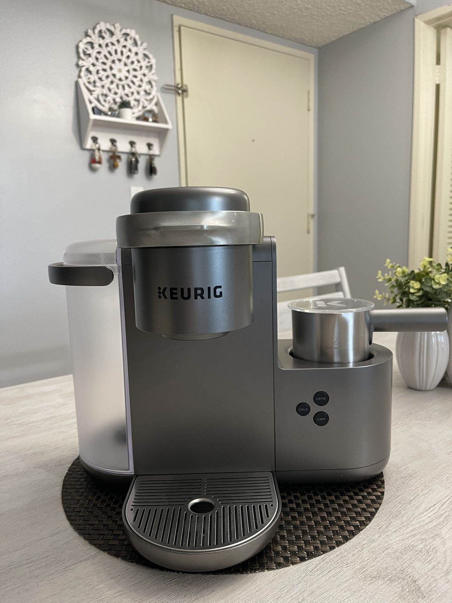 Keurig K-Cafe Special Edición Single Serve Coffee Latte & Capuchino Maker