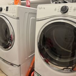 Whirlpool Washer and dryer Set