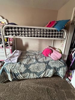 White metal bunkbed