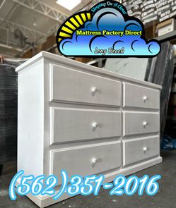White six drawer dresser tocador blanco de Pino Nuevo new
