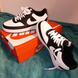 Nike vision court sneakers