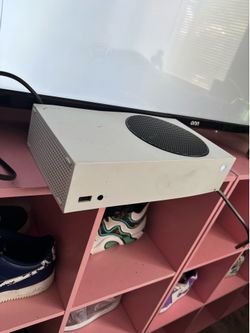 Xbox series s w controller and headset
