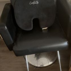 SALON CHAIRS 
