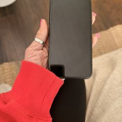 iPhones For Sale All In Working Condition 