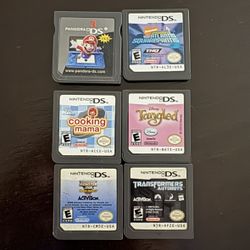 Nintendo DS Jail Broken Game With 500 Gameboy Games