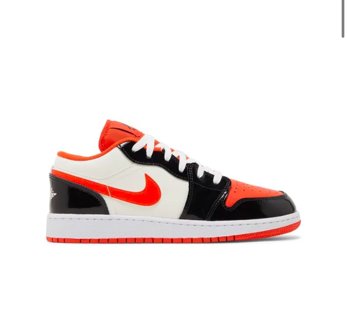 Jordan 1s Orange Black 6.5