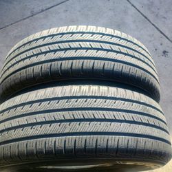 225/65/17 YOKOHAMA YK CTX 95-100% TREAD DOT 19/21 SET OF 2 MATCHING TIRES EXCELLENT CONDITION LIKE NEW 