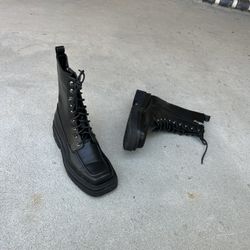 Black Boots Size 9 Men’s