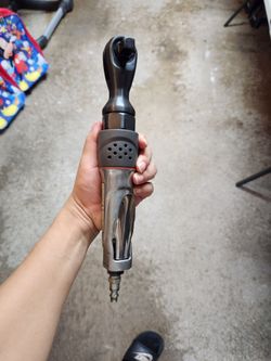 Air ratchet wrench