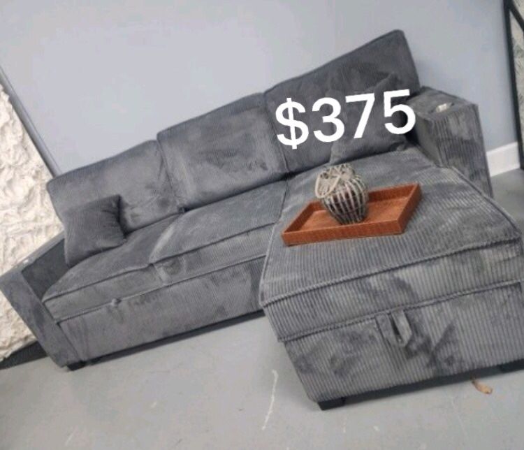 ✅$375 No Tax 2-pc Reversible Sectional Sofa With Pull-out Bed & Storage Dark Grey