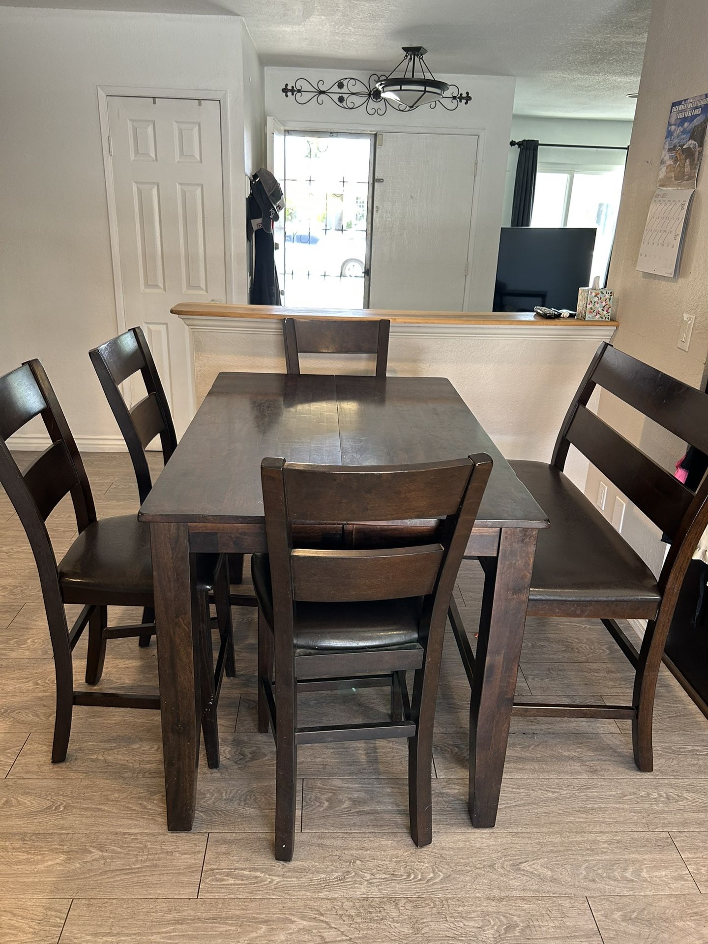 Pub height dining Room Set
