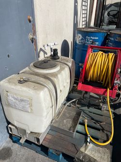 Cox reels   pest defense sprayer