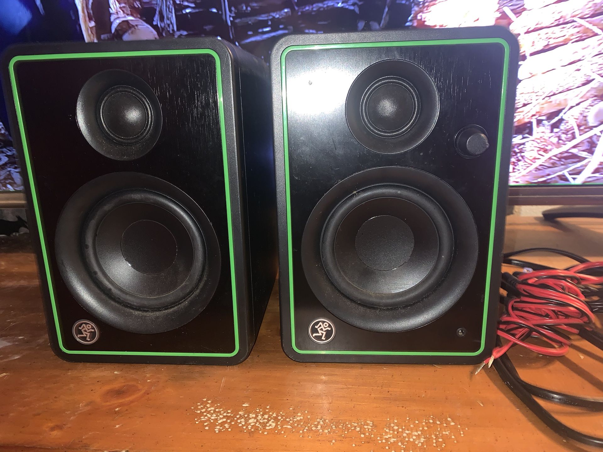 Mackie Speakers