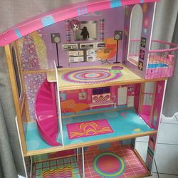4 Foot Dollhouse With Elevator 