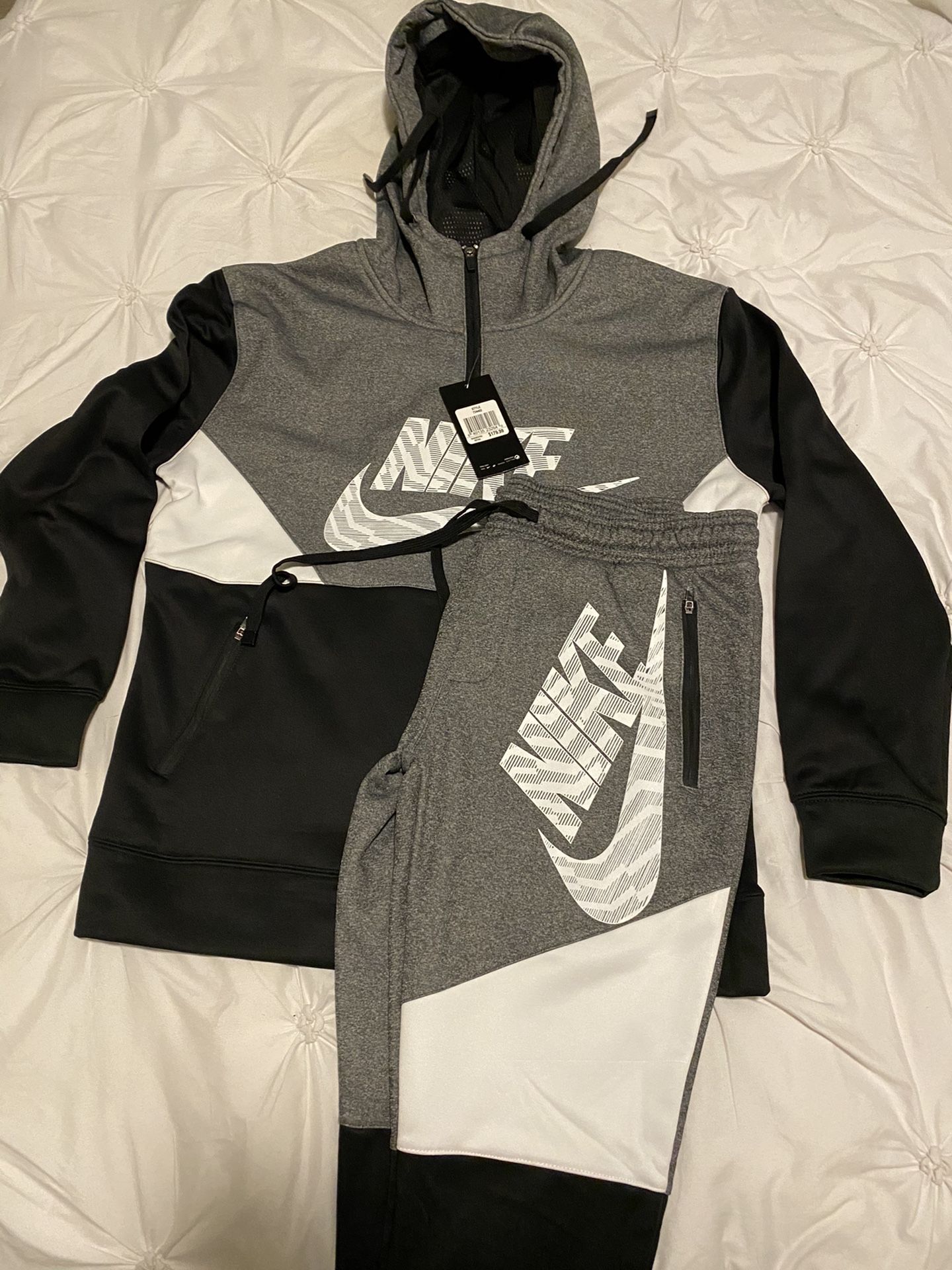 Nike Jogger Set