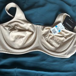 NWT! Wacoal Sports Underwire Exercise Beige Nude Bra 36DDD. Style # 855170  for Sale in Canonsburg, PA - OfferUp