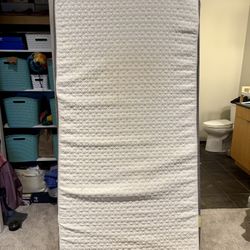 eLuxury Supply Gel Memory Foam 10" Twin Mattress