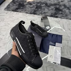 All Black Dior B23 