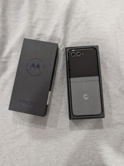 Motorola Razr Flip Phone