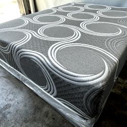 Full Julet Blue Infused Cool Gel Memory Foam Mattress!!