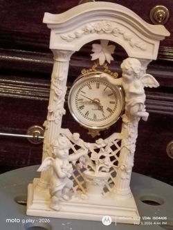 Decorative Cherub Mantel Clock