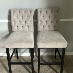 Chairs/ Stools 