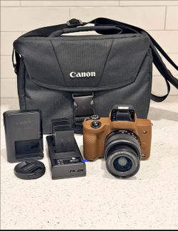 Cannon  EOS m50 mark ii bundle