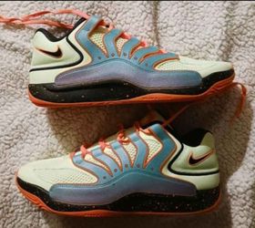 KD18 Kevin Durant basketball shoes size 12 NEW
