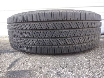 ONE USED TIRE LT275/70/18