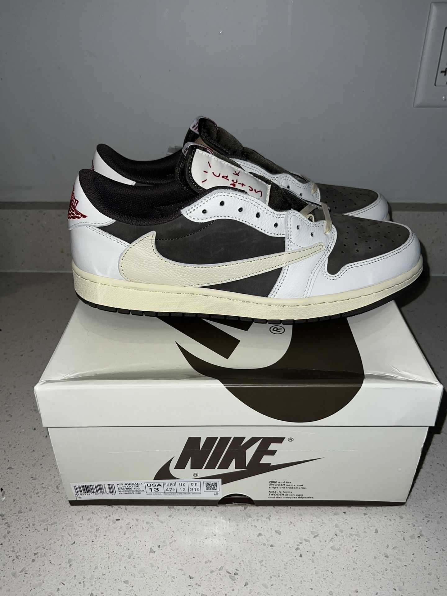 Nike Air Jordan Travis Scott Dunk Low Men’s Size 13 DS