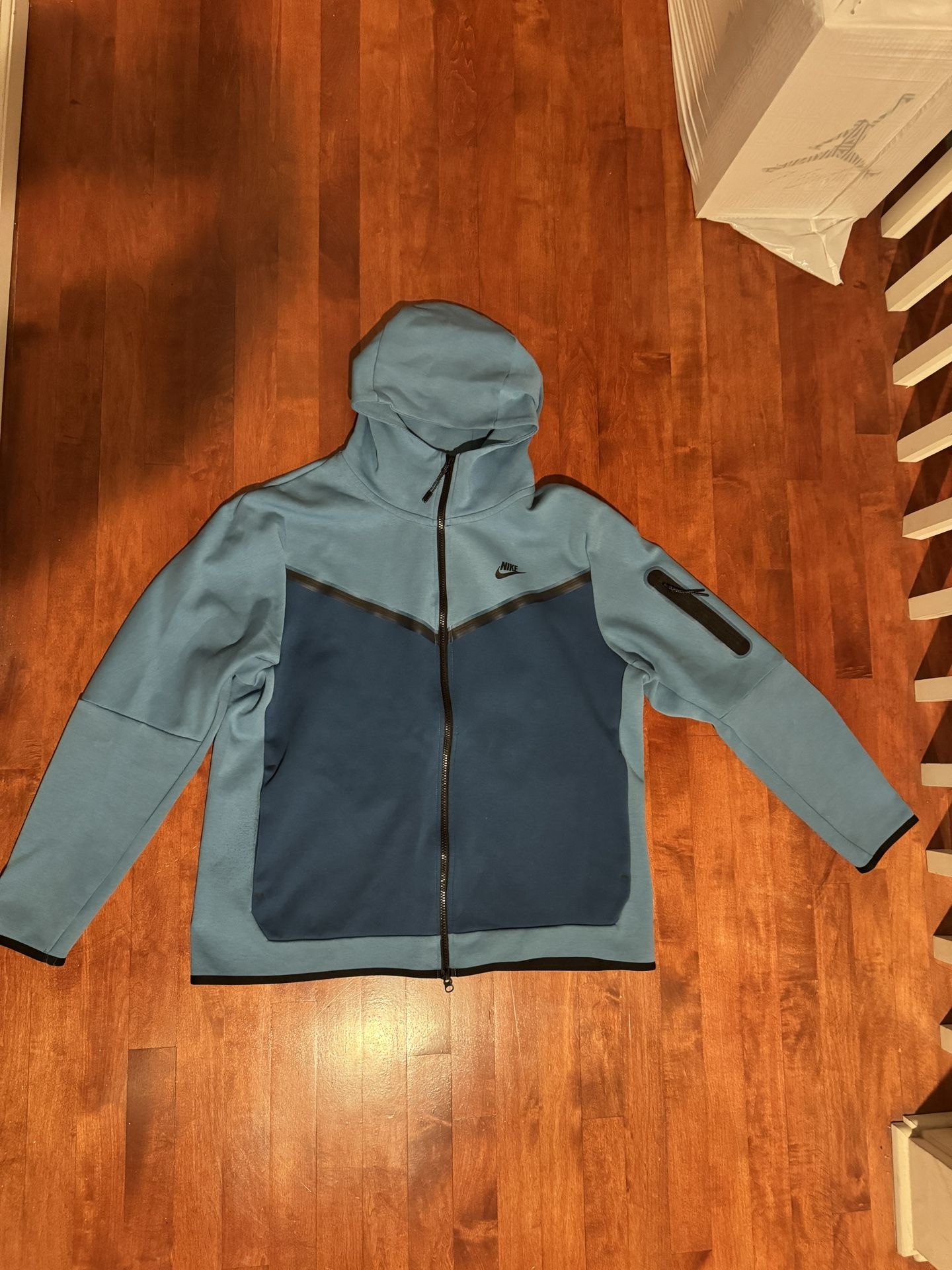 Nike Tech Fleece Zip Up