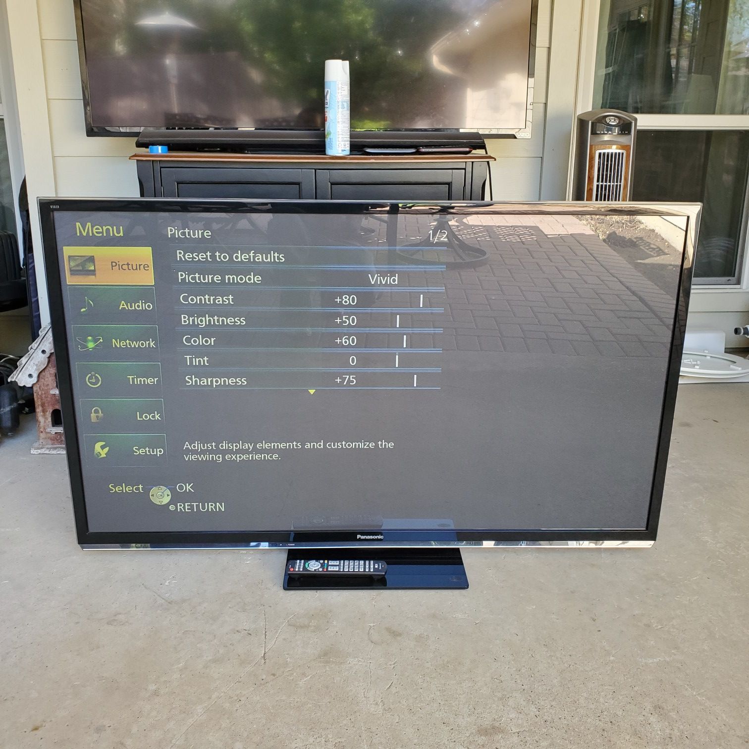 60" Panasonic TC-P60UT50 Plasma Tv